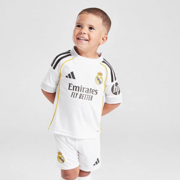 PACK JUNIOR REAL MADRID DOMICILE SAISON 2025-2026